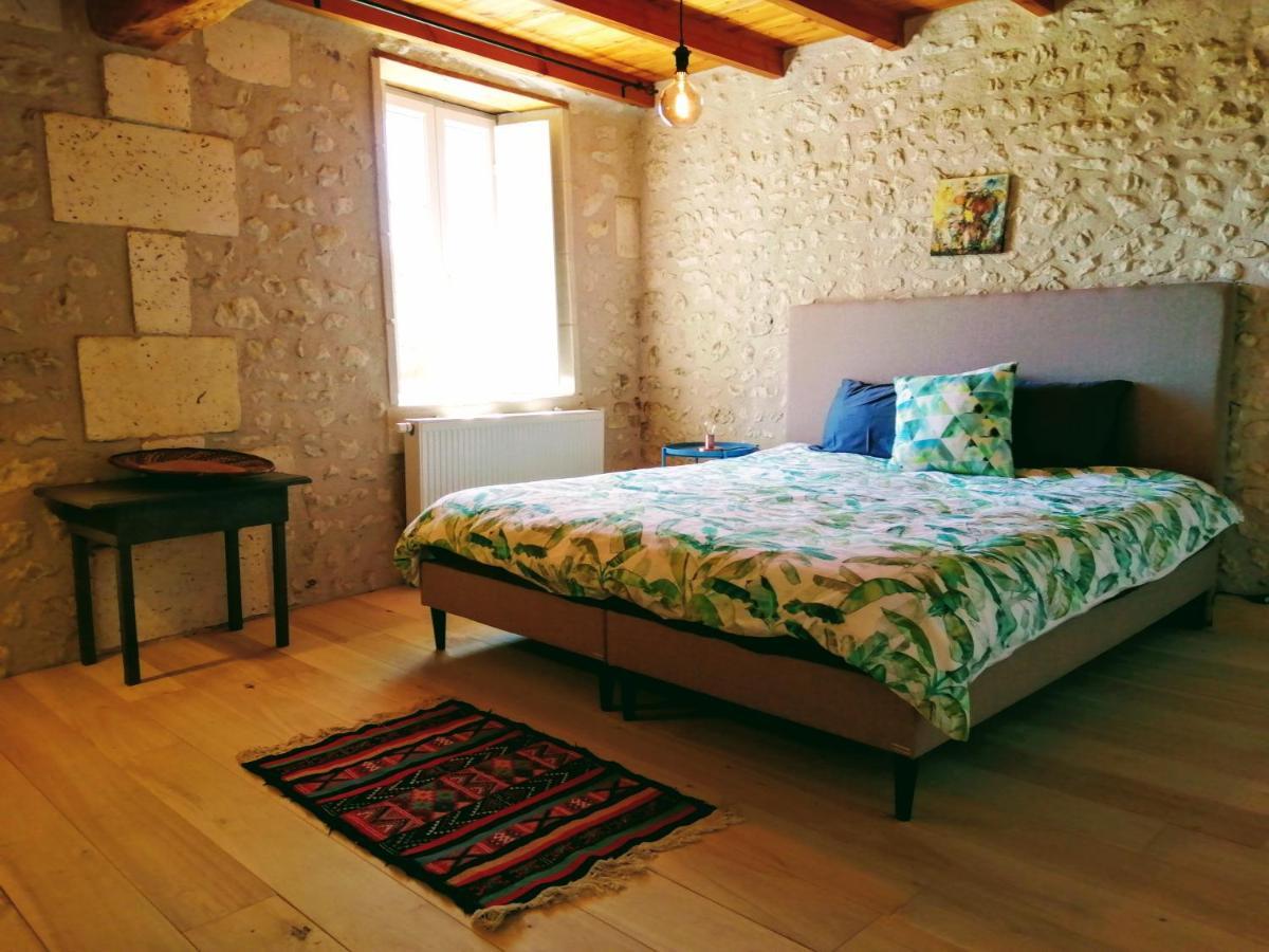 La Grange De Lucie -Chambres D'Hotes En Perigord-Dordogne Nanteuil-Auriac-de-Bourzac ภายนอก รูปภาพ